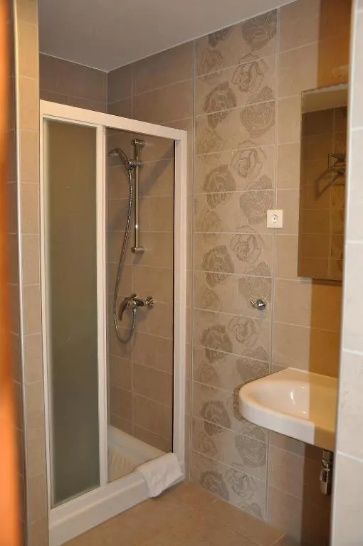Villa Sunce Punat Guest house